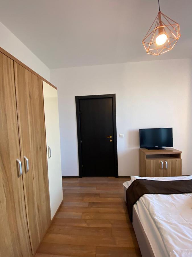 Apartament Crazy Summerland Mamaia Exterior photo