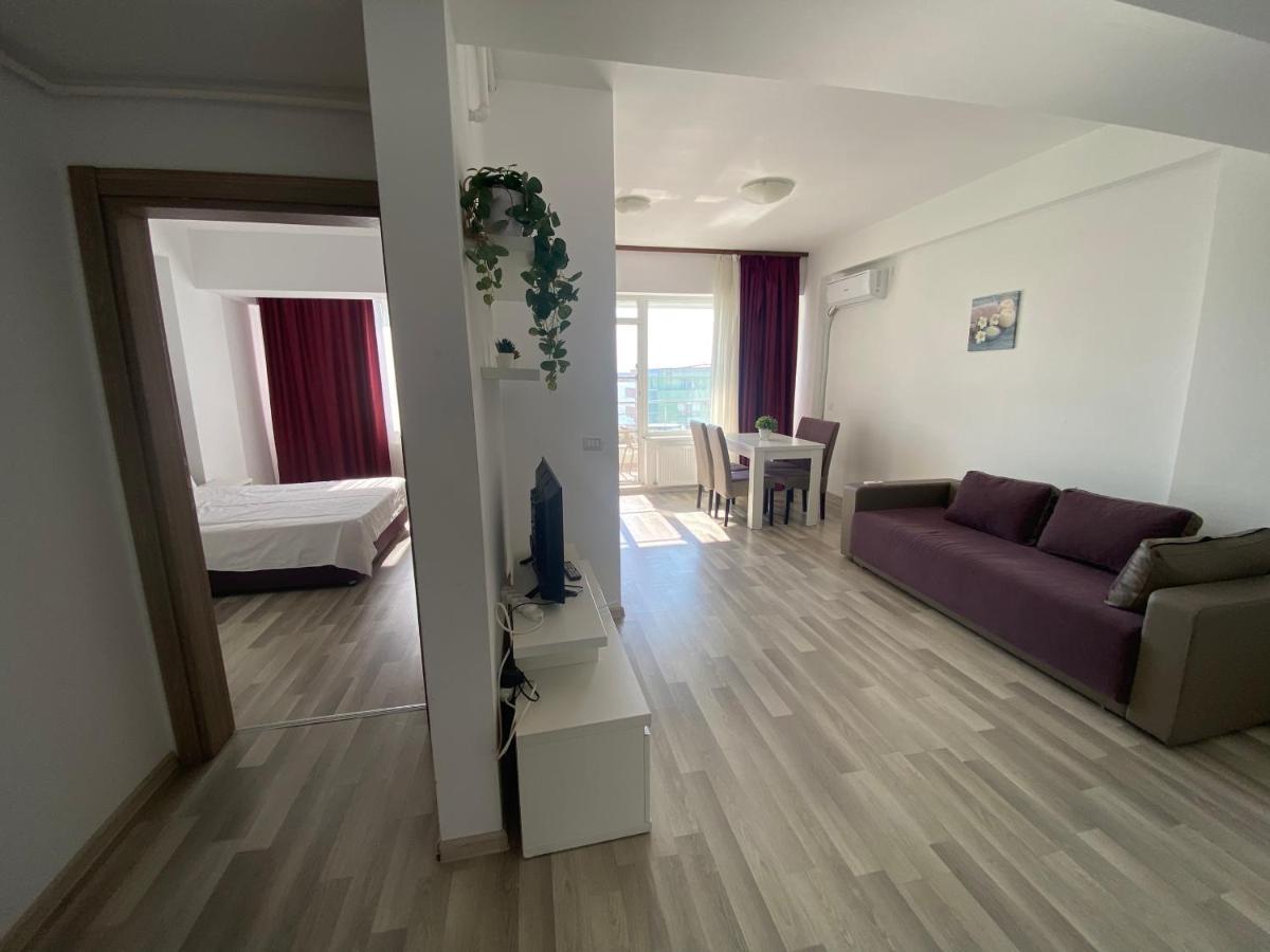 Apartament Crazy Summerland Mamaia Exterior photo